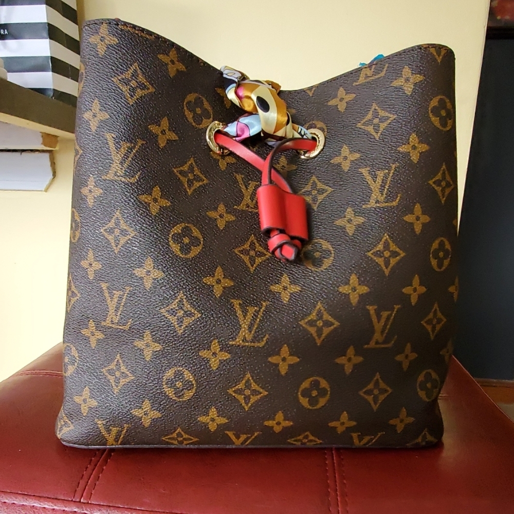 Shoulder bag